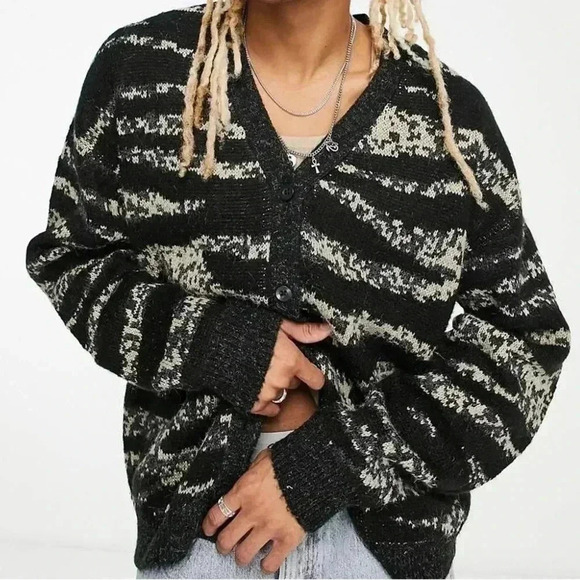 NWOT Asos ADPT oversized jacquard cardigan in zebra in black - Picture 3 of 9